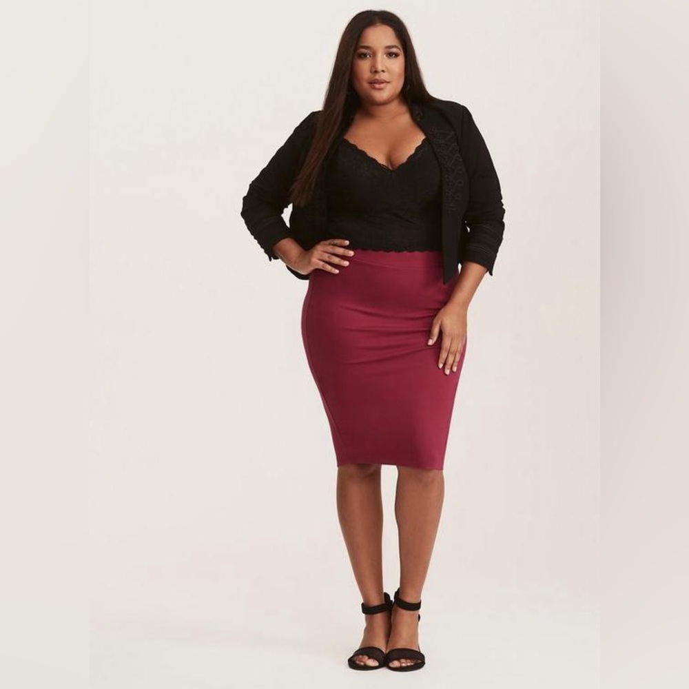 NWT Torrid Midi Studio Luxe Ponte Pencil Skirt